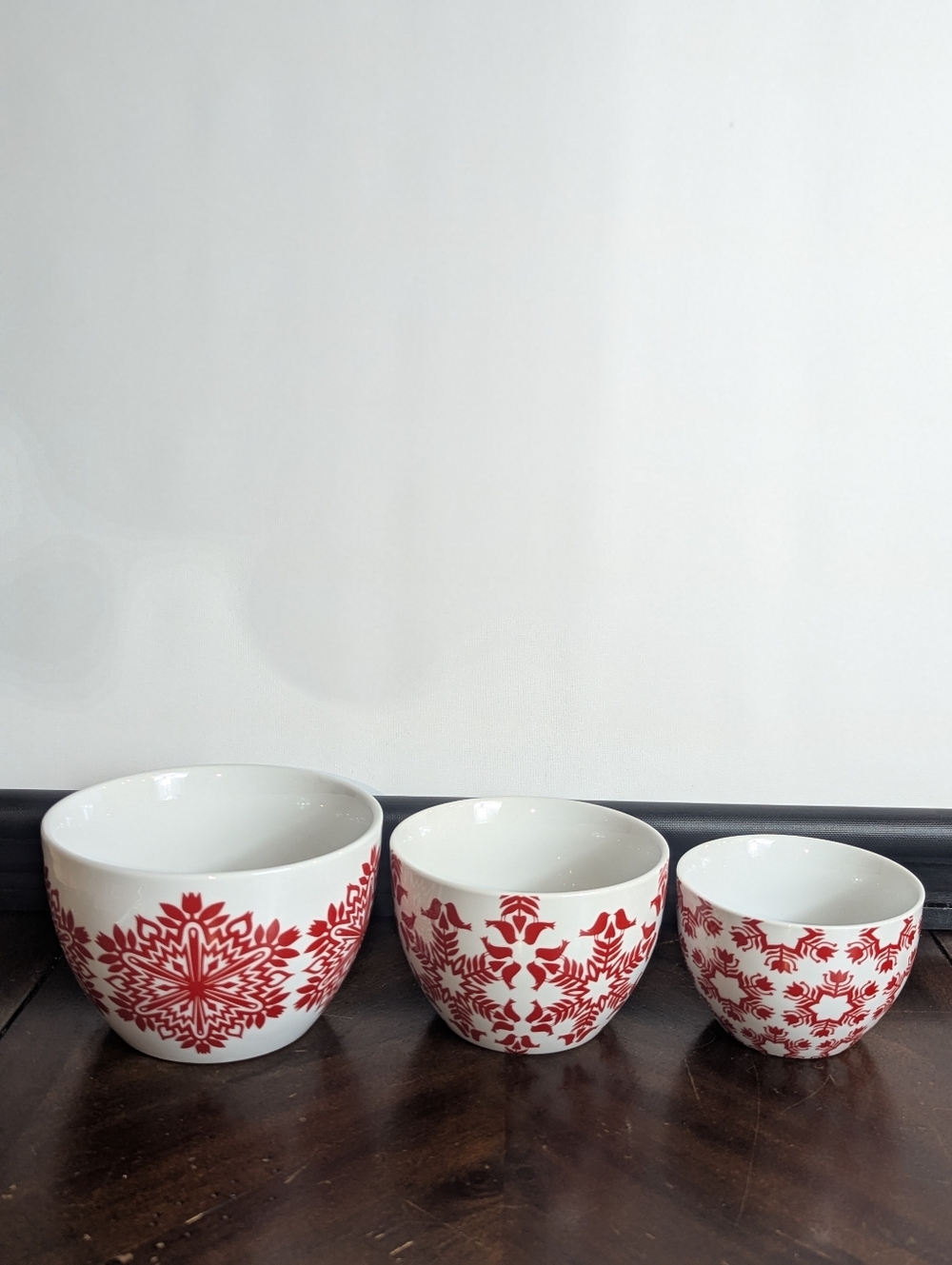 Crate and Barrel Nordic Kate Forrester bowls set of 3